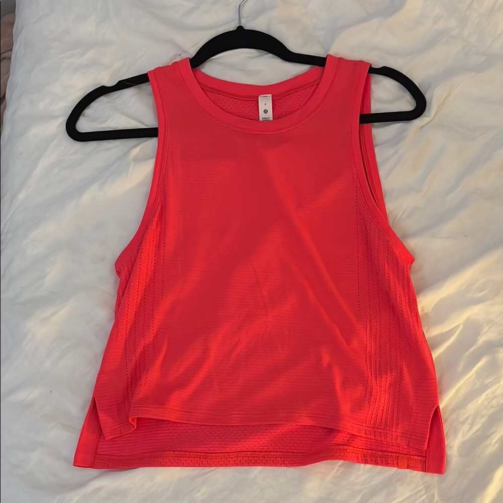 Lululemon tank